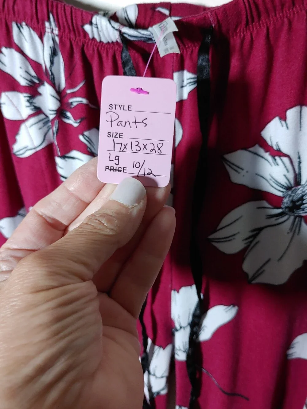 Like New Flora Nikrooz Classy LG 10/12 Floral Long Sleeve Pajama Set